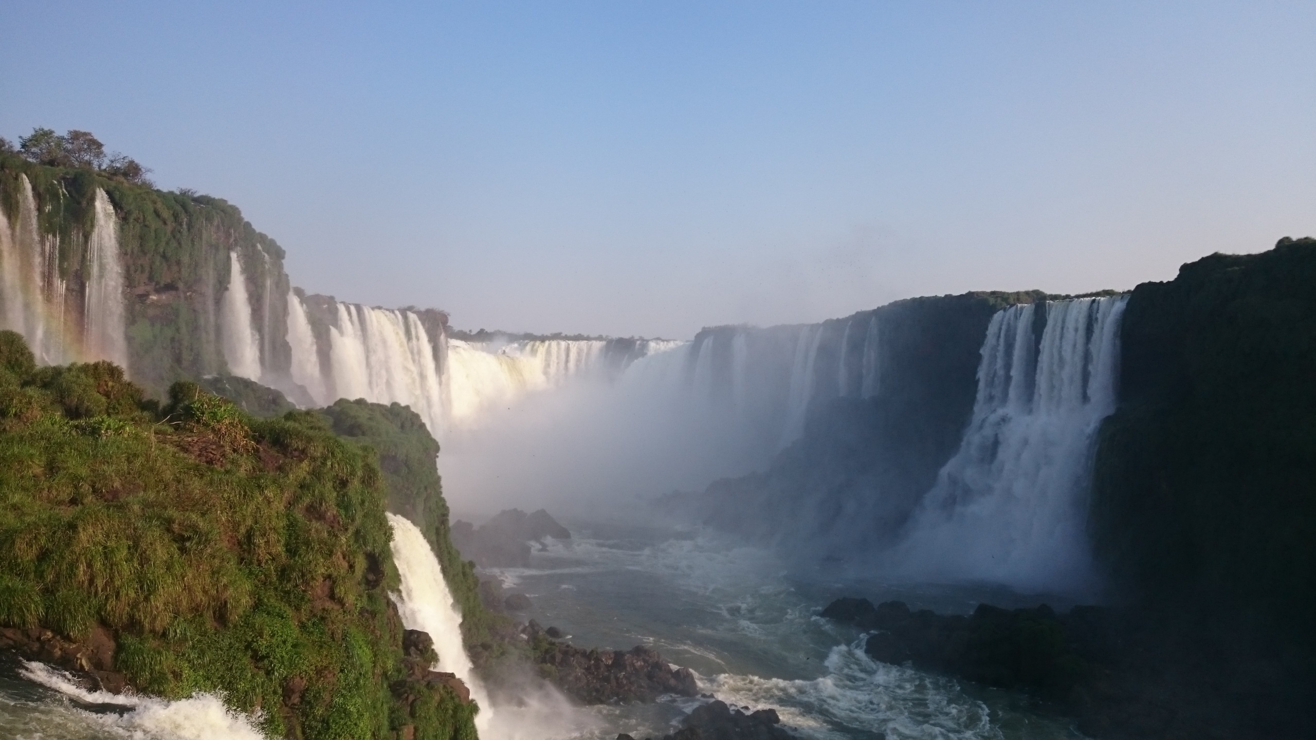 世界三大瀑布のひとつ 世界遺産 イグアスの滝 をブラジル側を散策してみた 世界の歩き方
